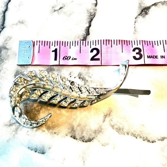 Rhinestone Hair Accessory – Statement Hairpin with Repurposed Vintage Jewelry - Picture 5 of 5